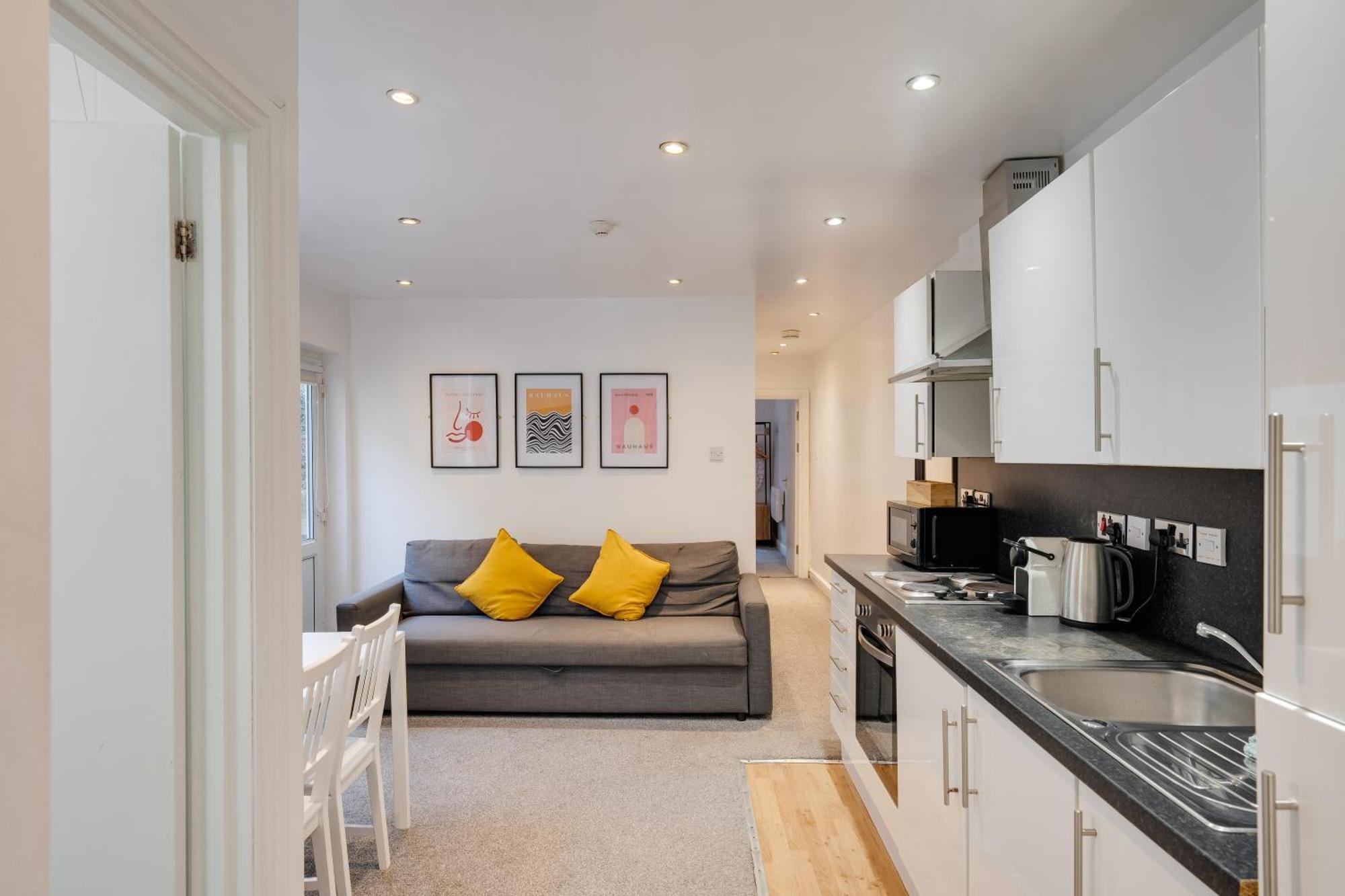 2 Bedroom Aprtmnt For Upto 6 Nr Centre, Uni &Parks カーディフ エクステリア 写真
